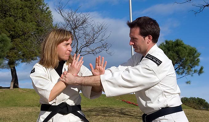 aulas de defesa pessoal