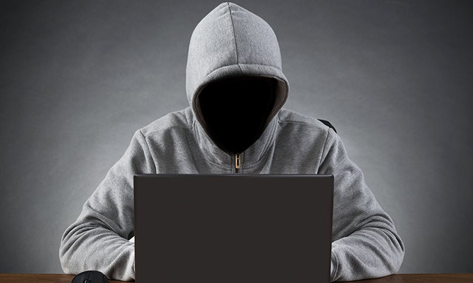 extorsão e falsa identidade